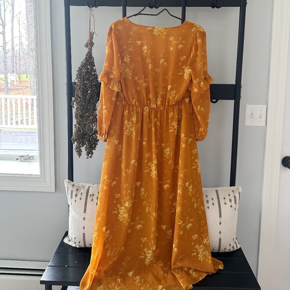 Madewell golden mustard maxi v neck button dress - Picture 5 of 6